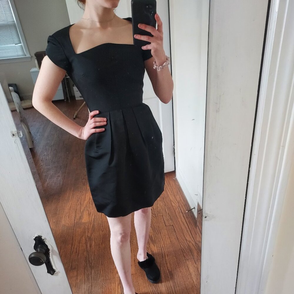 Oscar de la Renta Black Silk Short Sleeve Faille Cocktail Dress - Picture 2 of 9